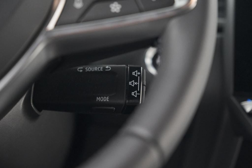 Renault Captur 1.6 e-tech full hybrid 145 techno | nieuw model | camera | a