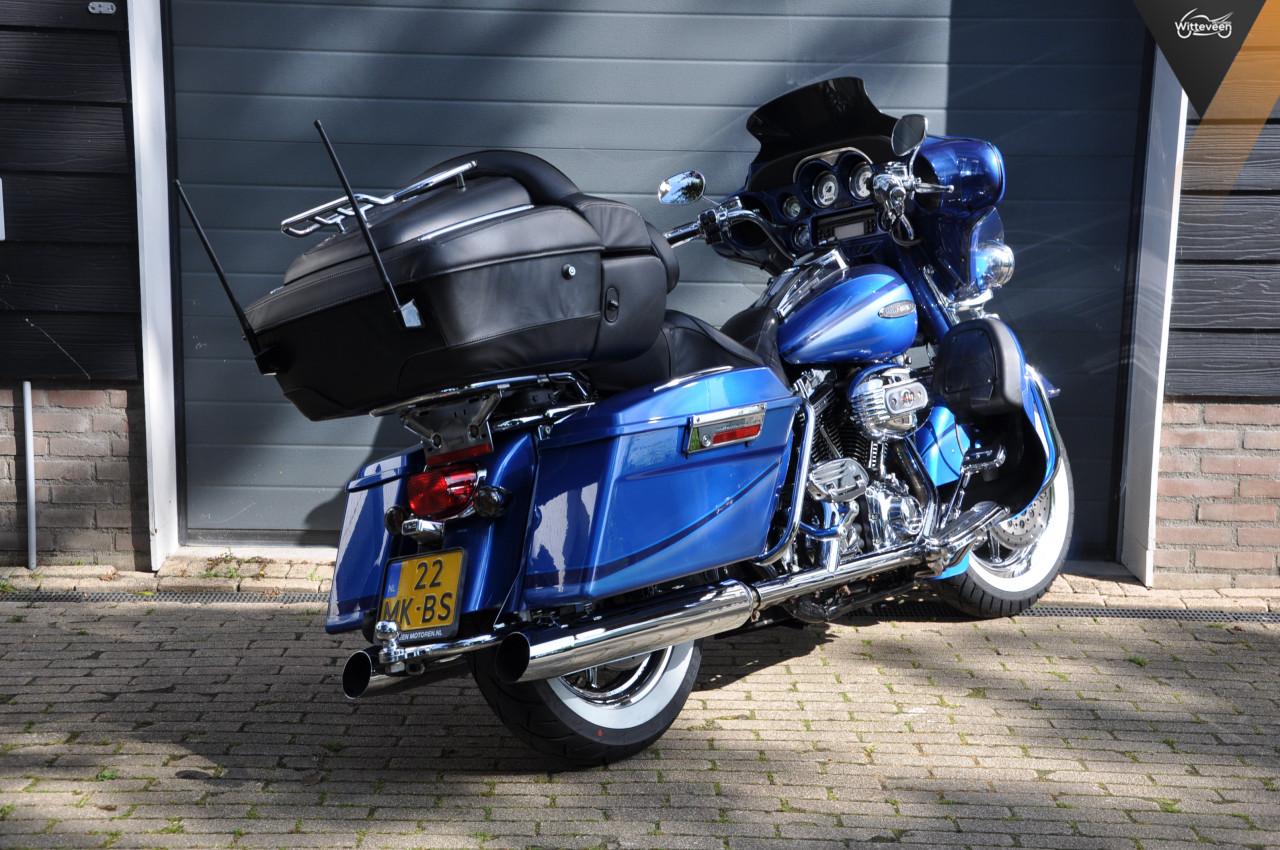 Harley Davidson Electra Glide Classic Ultra CVO 110 FLHTCUSE