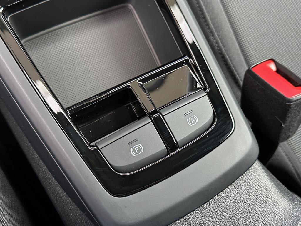 Audi Q2 35 tfsi 150pk s-tronic advanced | vernieuwd dashboard | camera | ca