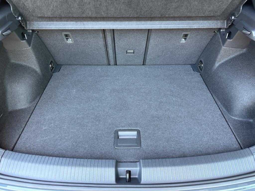 Volkswagen T-roc 1.5 tsi 150pk dsg r-line | camera | keyless | elek. achter