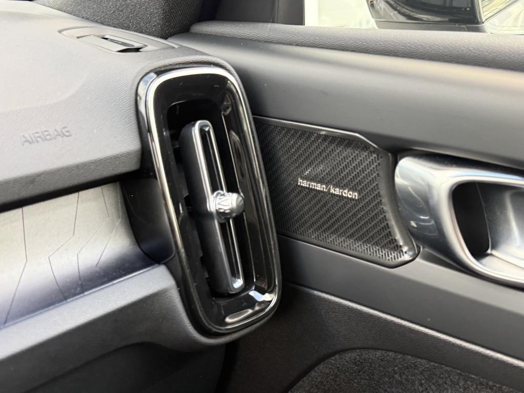 Volvo XC40 recharge ultra 252pk/ 70 kwh| panodak| 360camera| trekhaak