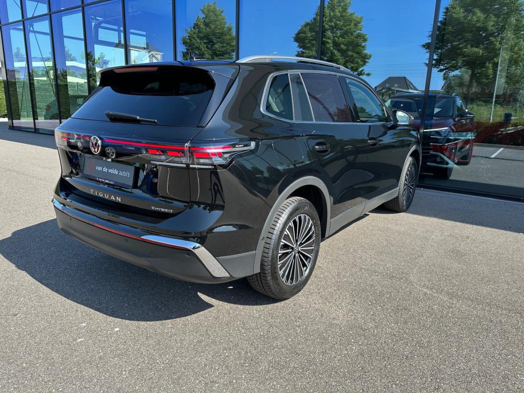 Volkswagen Tiguan 1.5 ehybrid elegance 204pk | trekhaak | camera | head-up 