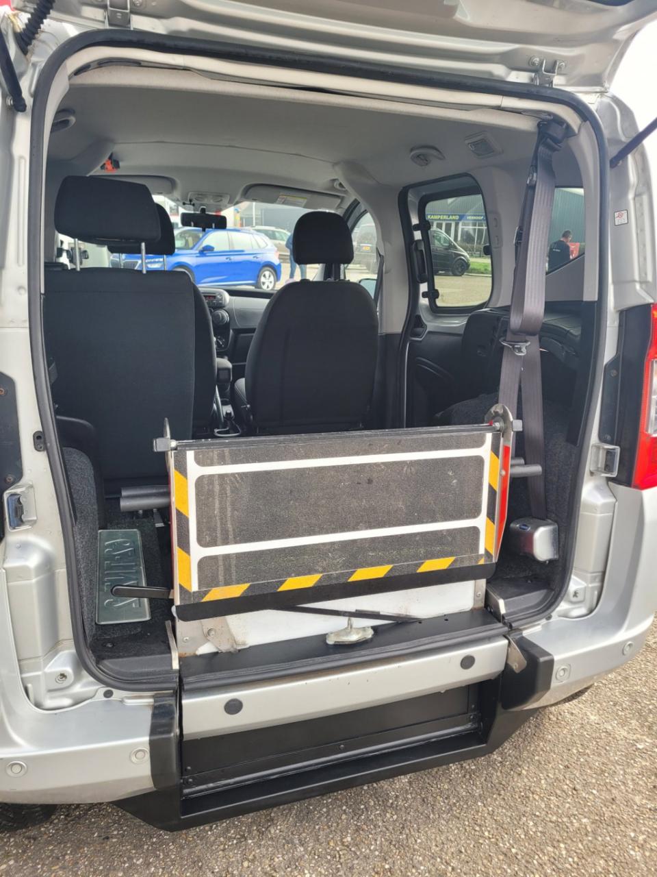 Fiat Qubo 1.4 dynamic rolstoelauto