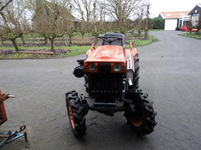 Kubota compact trekker + ferrari diesel frees