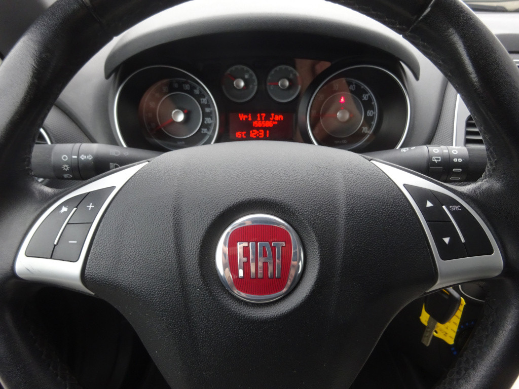 Fiat Punto evo 0.9 twinair pop airco / cruise / elektr. ramen / lm velgen