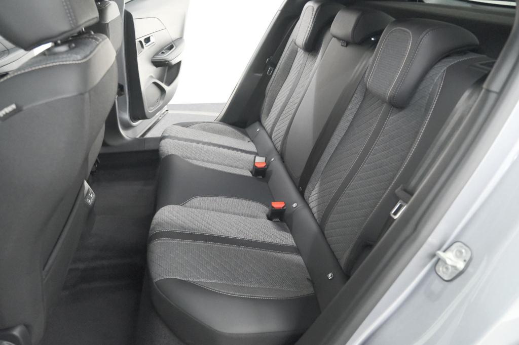 Peugeot 2008 1.2 hybrid 145 allure | 360 camera | adaptieve cruise control 