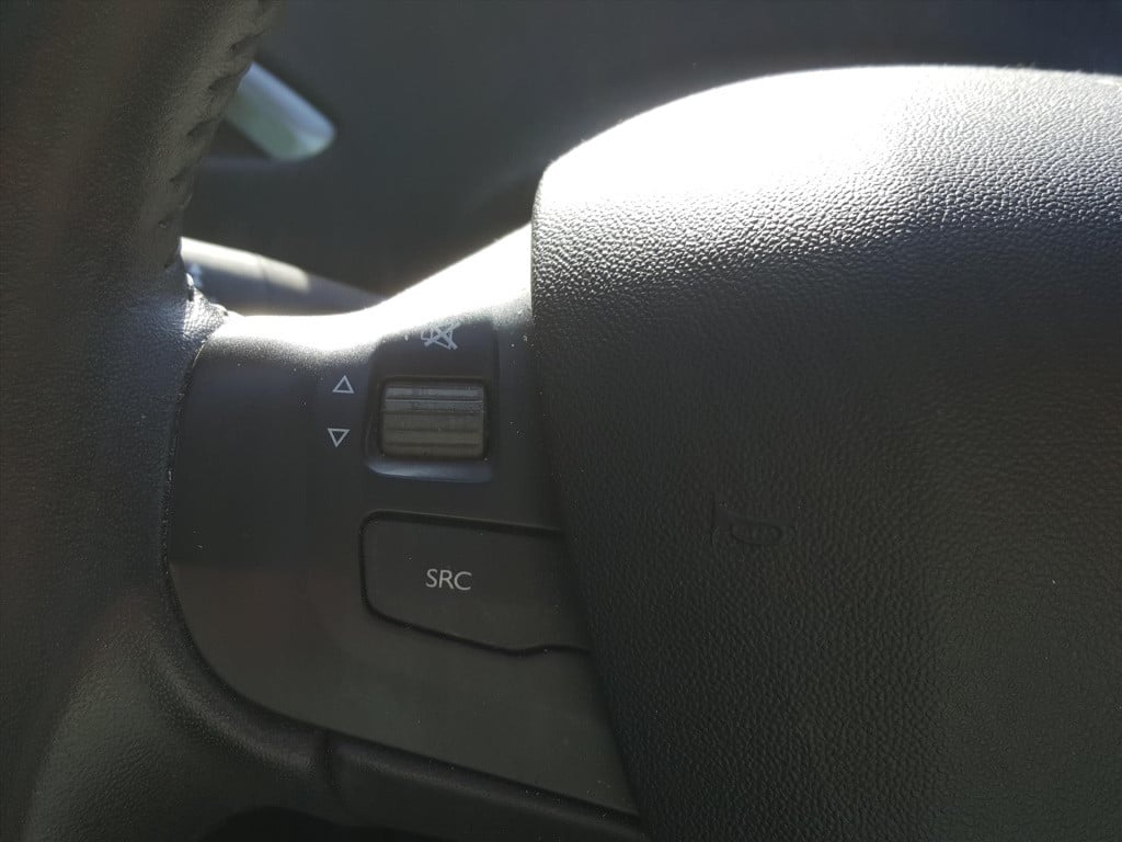 Peugeot 208 1.2 puretech 82pk signature navigatie | apple carplay & android