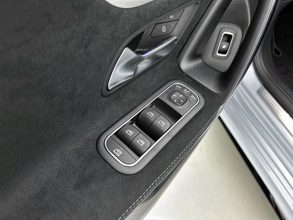 Mercedes-Benz A-Klasse 250 e business solution amg | nightpakket | amg line