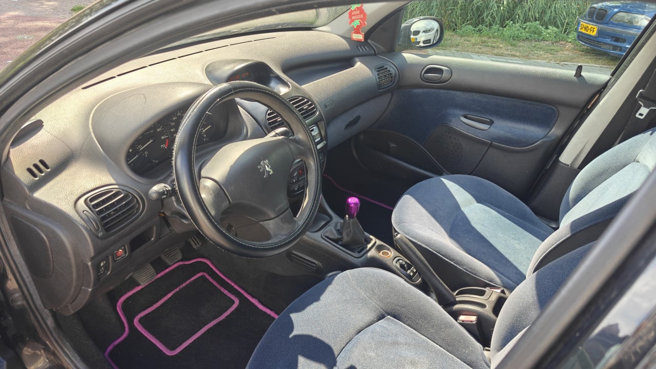 Peugeot 206 1.4 gentry 5deurs