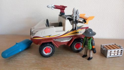 Playmobil amfibivoertuig met goudschat setnr 9364 met motortje