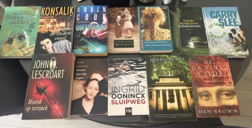 Grote collectie diverse boeken, thrillers en romans