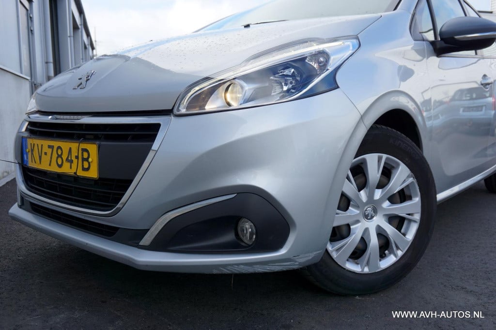 Peugeot 208 1.2 puretech blue lion