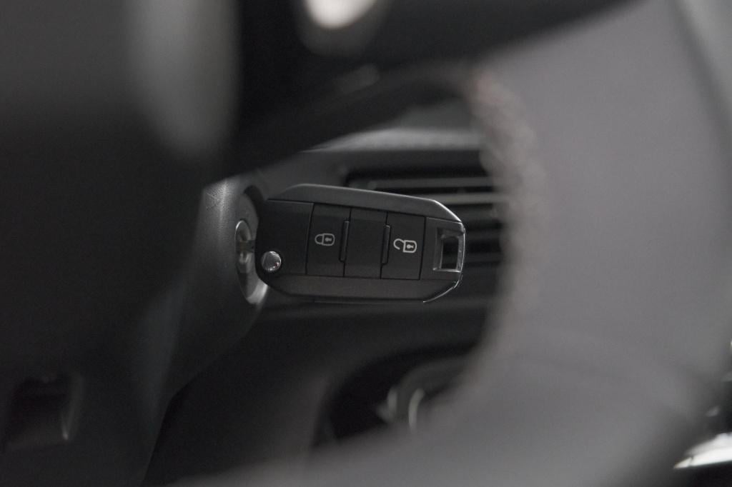 Citroen C3 1.2 hybrid 110pk max | trekhaak afneembaar | camera | navigatie 