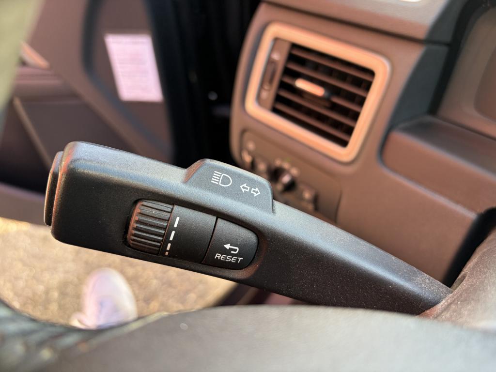 Volvo V70 1.6 t4 nordic | automaat | trekhaak | leer | nav