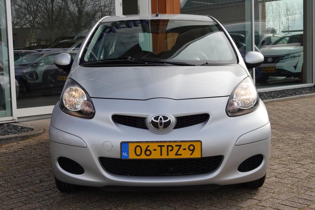 Toyota Aygo 1.0-12v comfort navigator