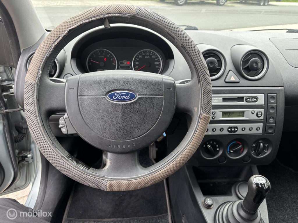 Ford Fiesta 1.4-16v ambiente