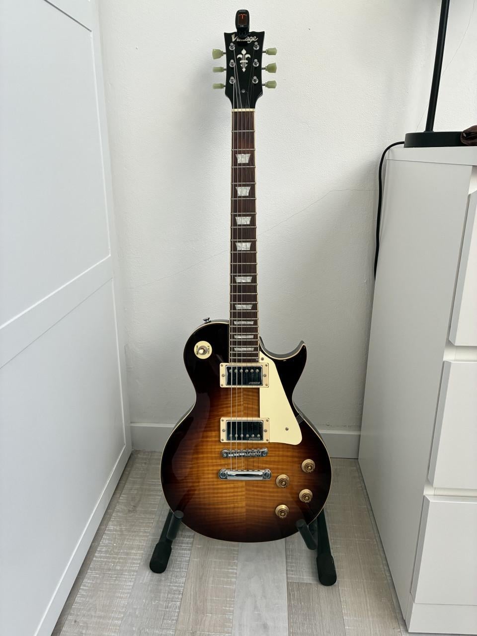 Vintage V100IT Les Paul Ice Tea nieuwstaat