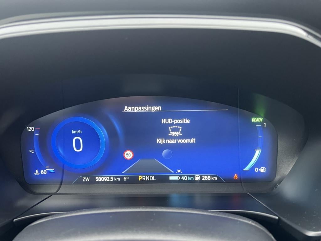 Ford Kuga 2.5 phev e-cvt 225pk st-line x , pano dak , 19inch , voorruitverw