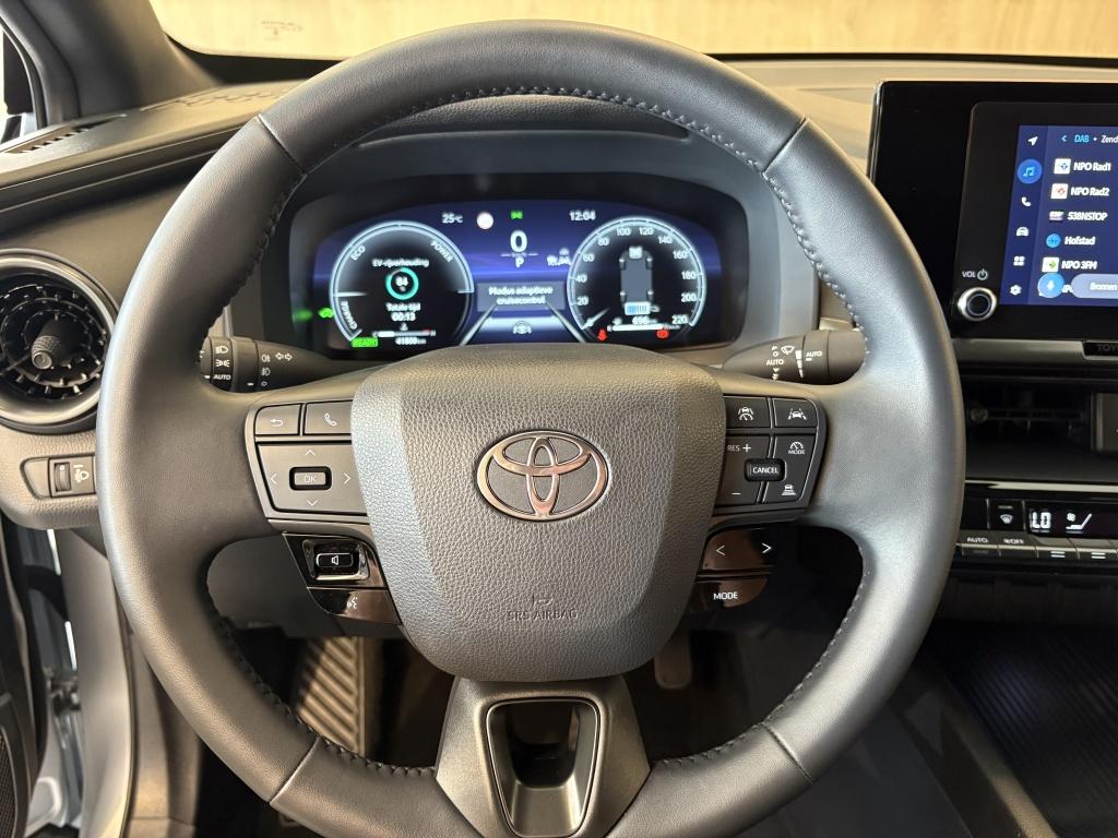 Toyota C-hr 1.8 hybrid 140 dyn