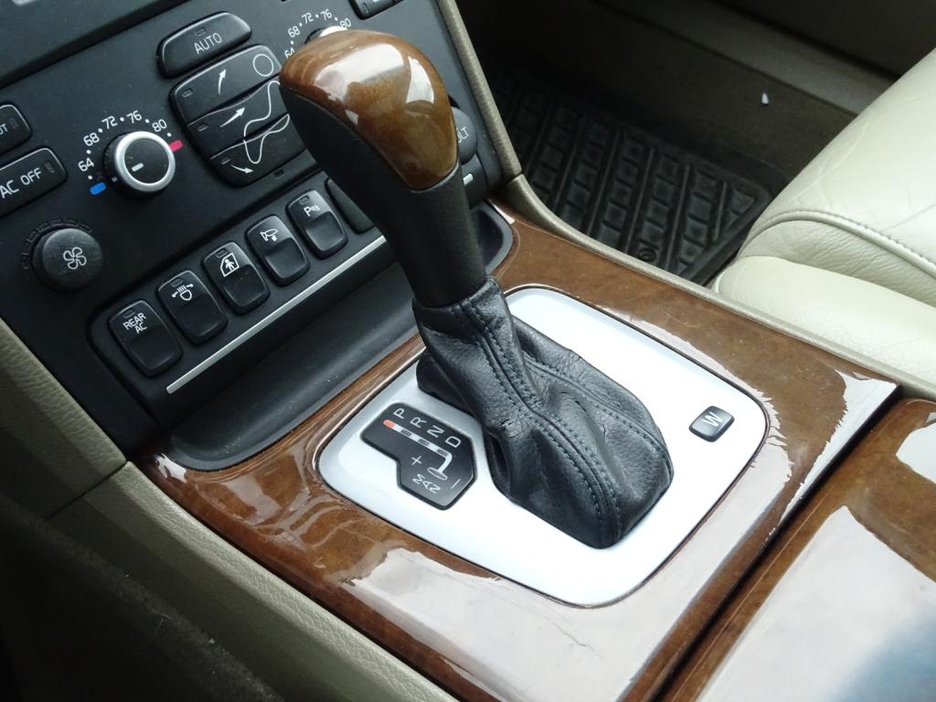 Volvo XC90 4.4 v8 executive edition 7-persoons | pano | stoeverwarming | me