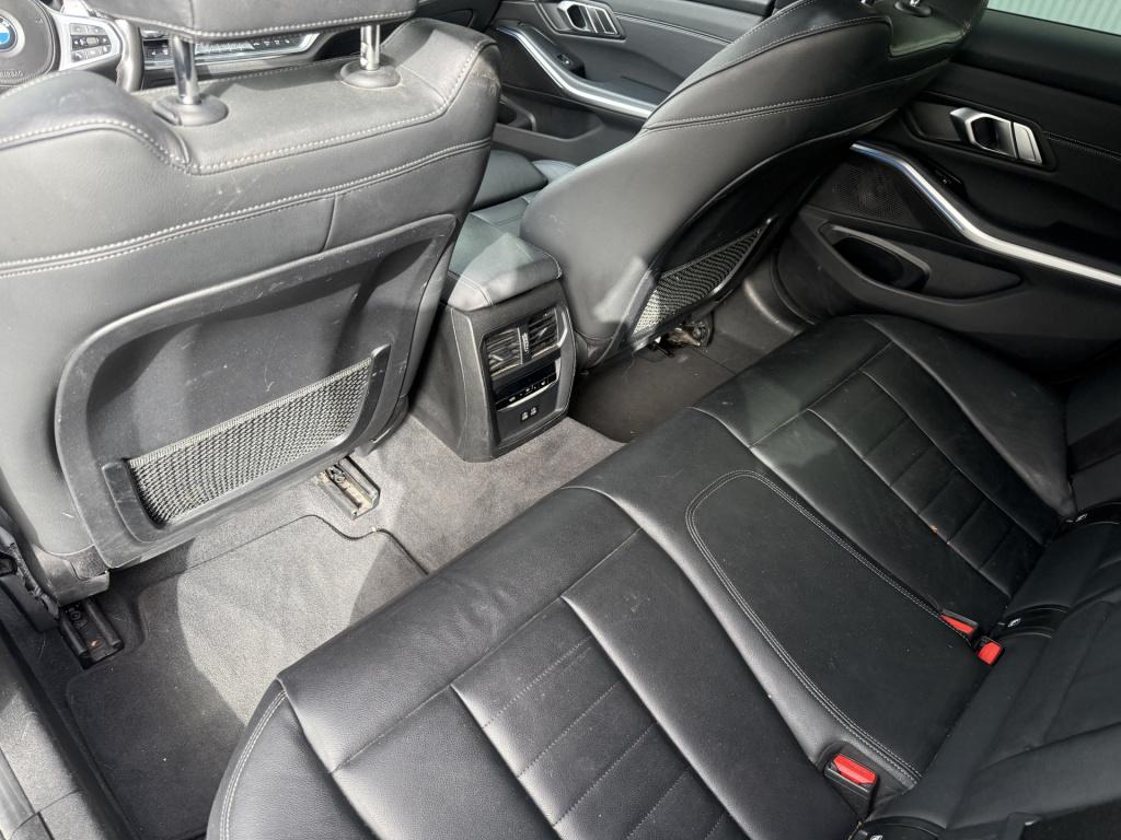 BMW 3-serie touring 330e automaat high executive m-sportpakket