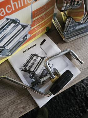 Zgan complete vintage Pastamachine met 9 standen nette staat