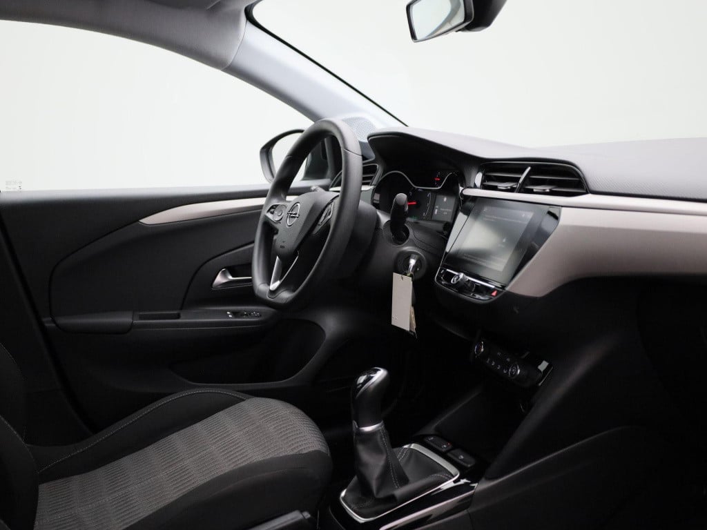 Opel Corsa 1.2 edition | lmv | parkeer sensoren | airco | cruise control | 