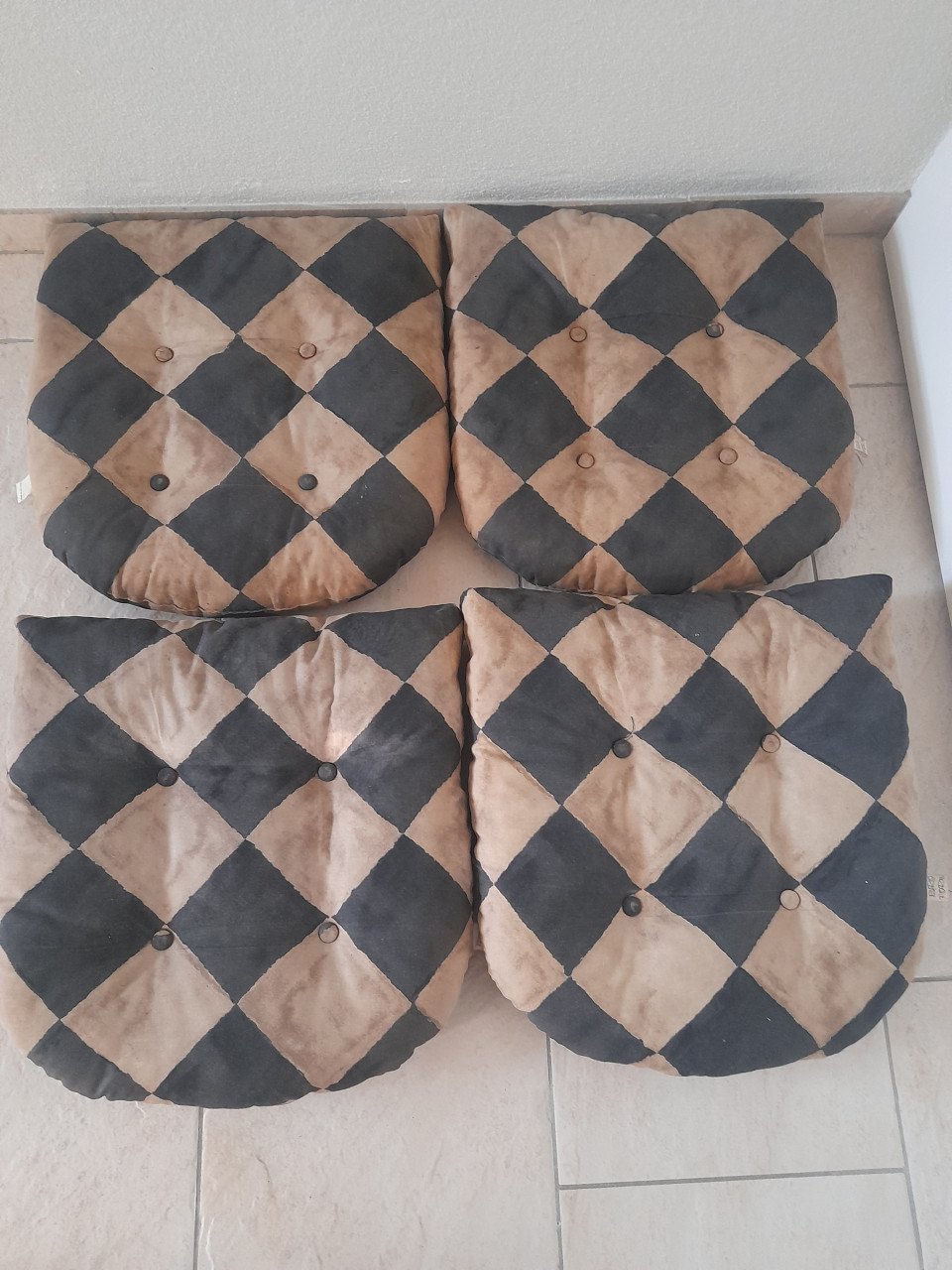 4 dikke Kussentjes (z.g.a.n.) vintage look!