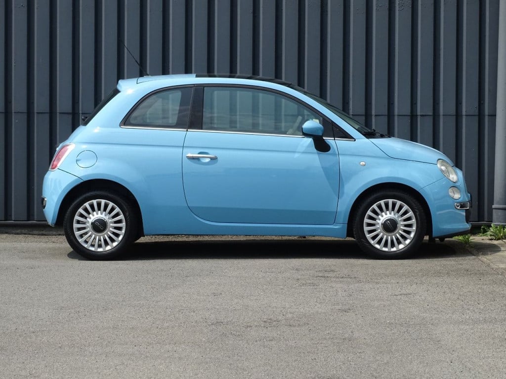 Fiat 500 0.9 twinair lounge pano | airco | 15"