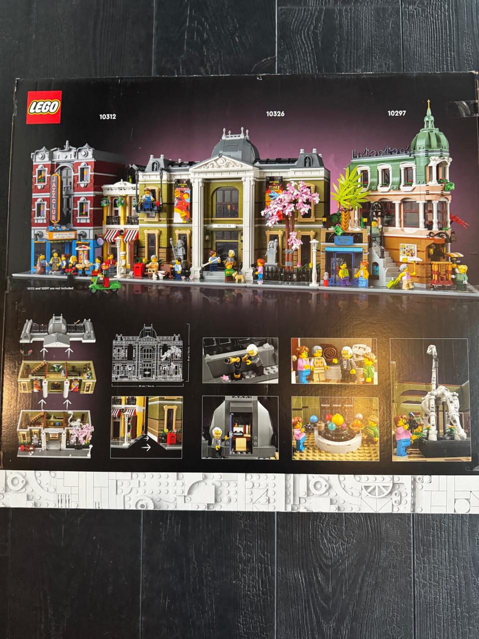 Lego natural history museum 10326