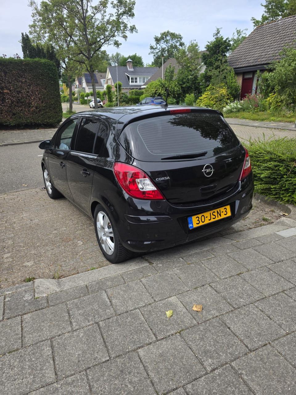 Opel corsa benzine