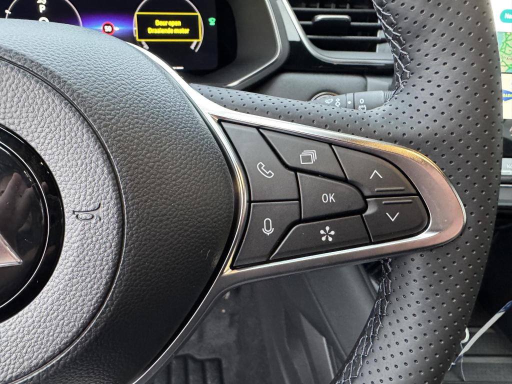 Mitsubishi Grandis 1.8 hev first edition