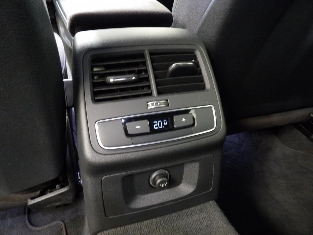 Audi A4 35 tfsi 150pk mhev s tronic s line