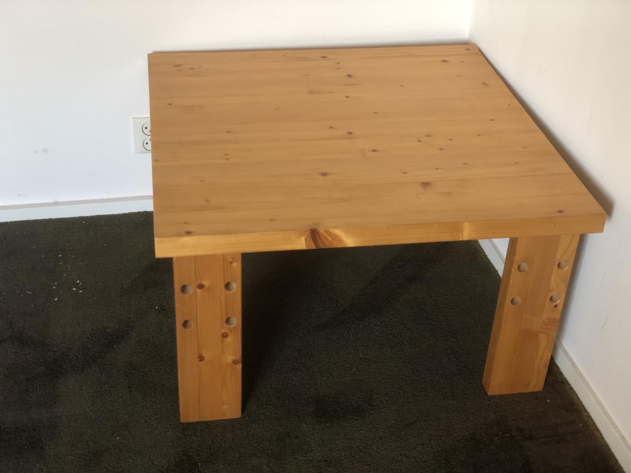 Diverse Lundia stellingkast met lades, bureau met lades en hoektafel