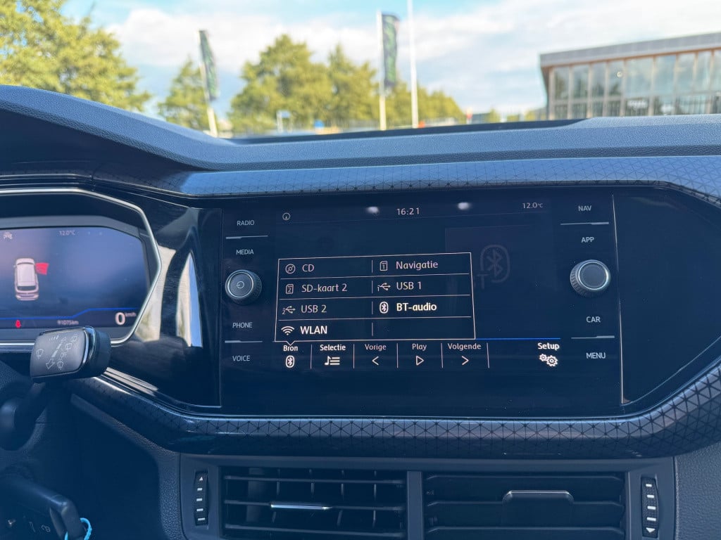 Volkswagen T-cross 1.0 tsi style * virtual cockpit * stoelverwarming * clim