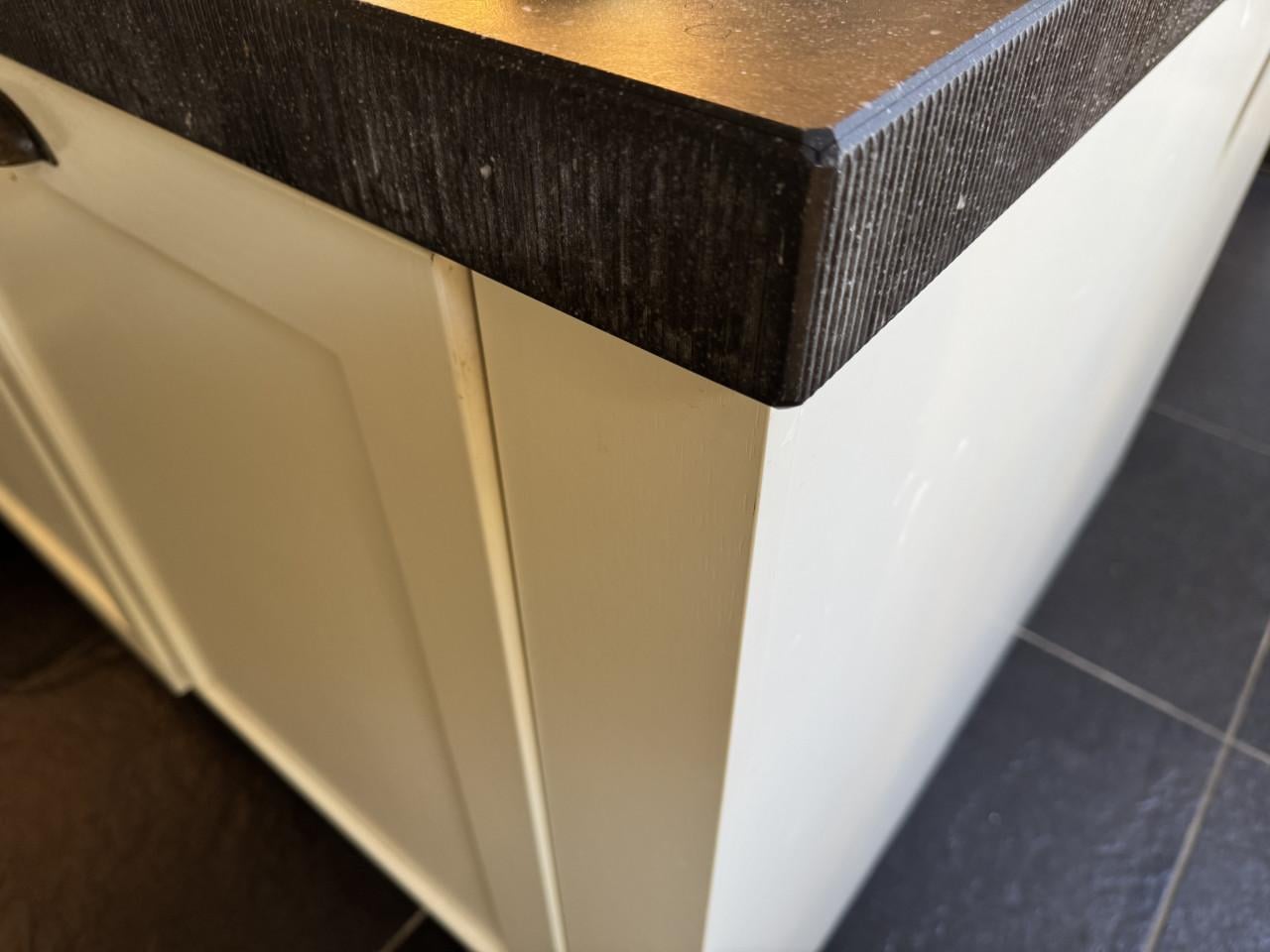 Keuken met inbouw apperatuur : wegens verhuizing