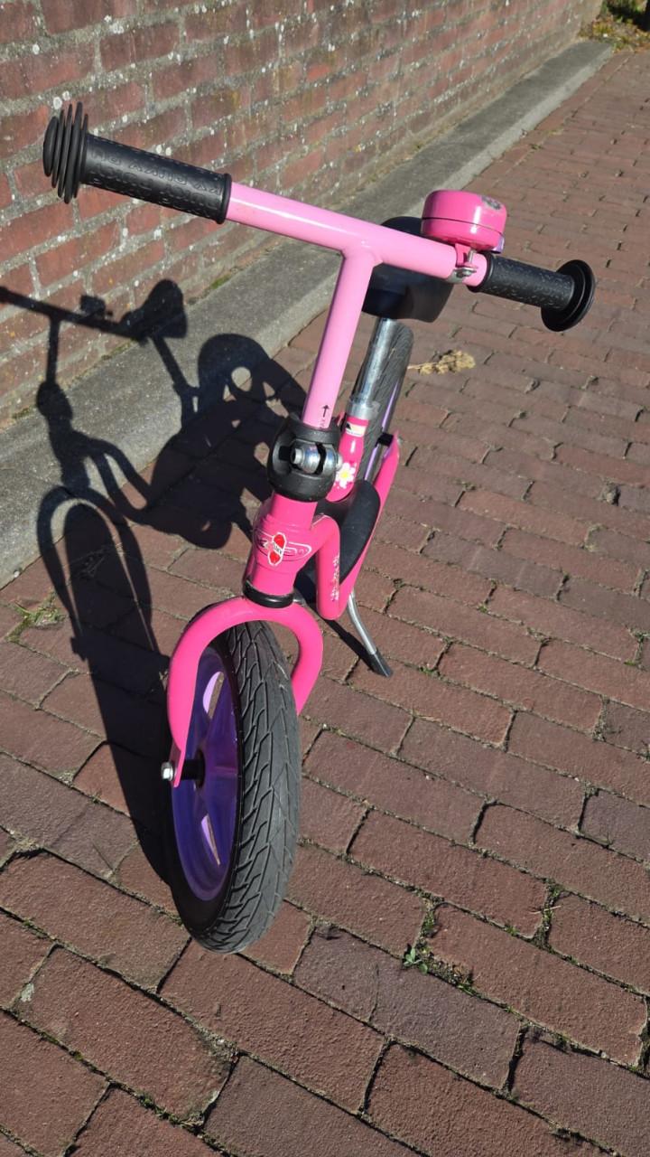 Roze puky loopfiets