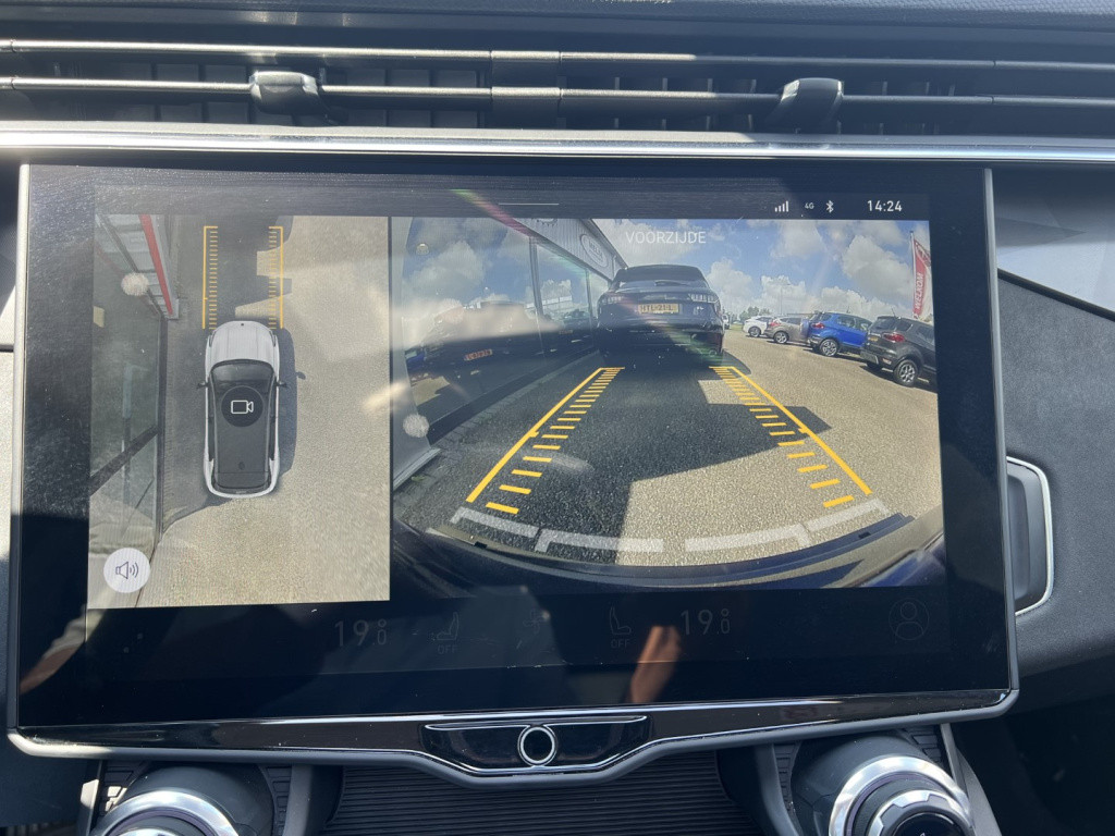Lynk & Co 01 1.5 261pk plug in hybrid , panodak , 360gr camera , adaptive c