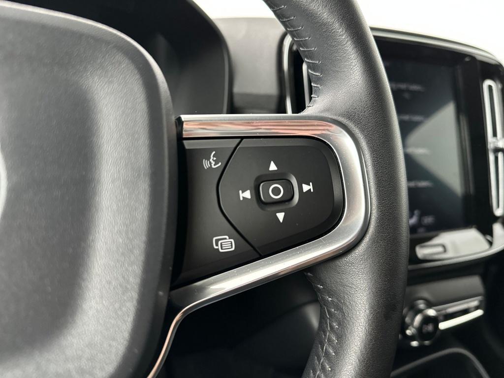 Volvo XC40 t3 163pk aut8 momentum pro| trekhaak| camera| climate| cruise co