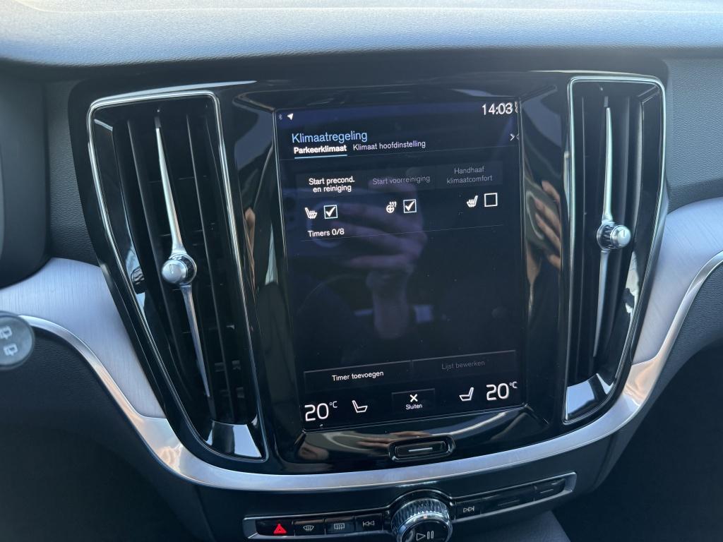 Volvo V60 t6 340pk recharge r-design| full options! trekhaak