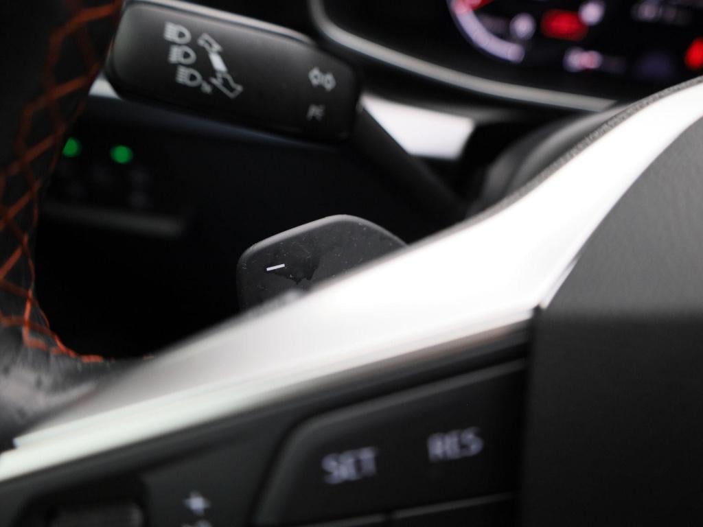 Seat Leon 1.0 etsi fr business intense | automaat | navigatie | stoel/stuur