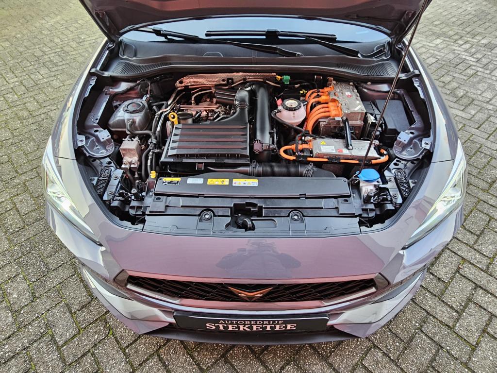 Cupra Leon Sportstourer 1.4 e-hybrid vz adrenaline | acc | camera | carplay