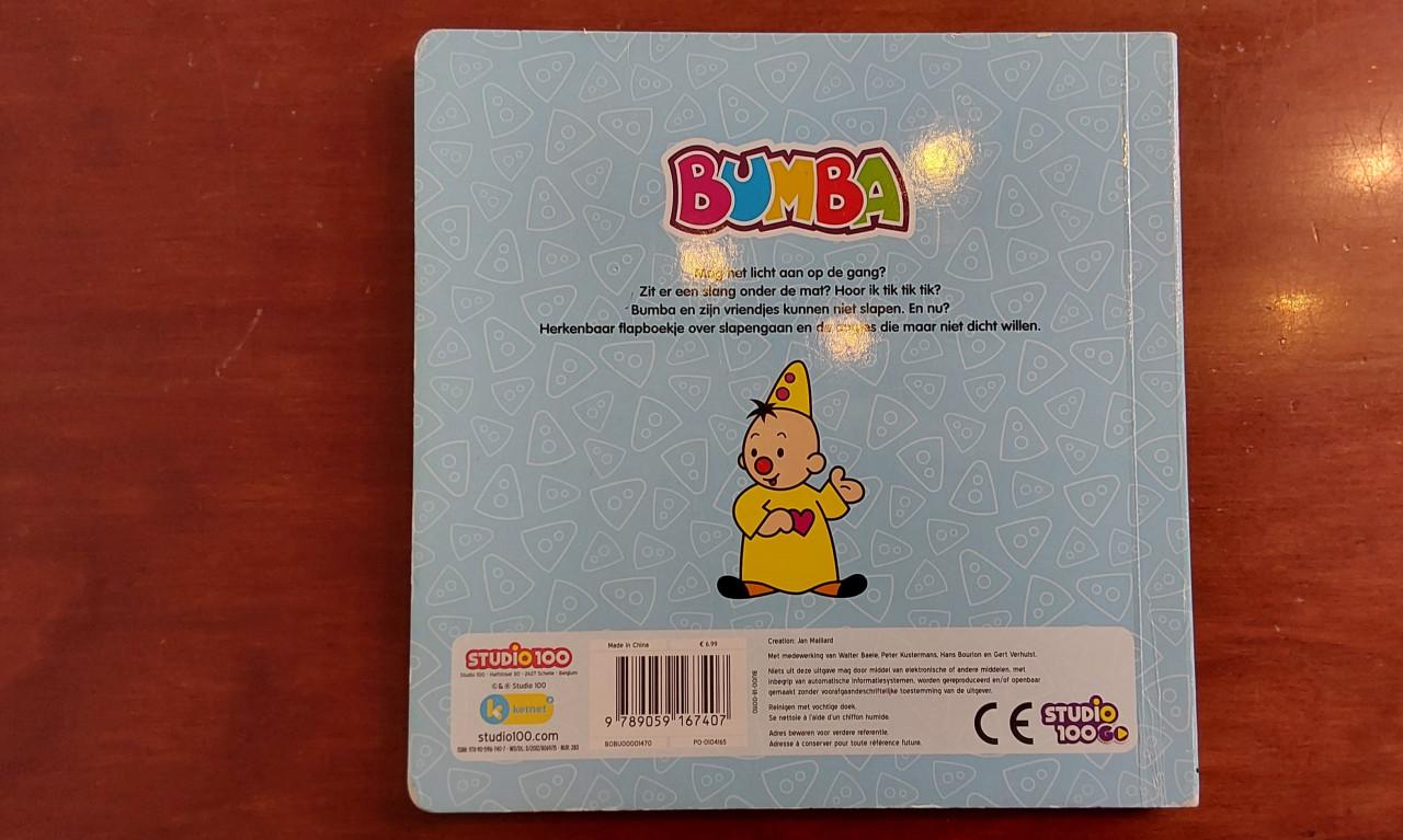 Leesboekje met flapjes. Bumba oogjes dicht van het merk studio100