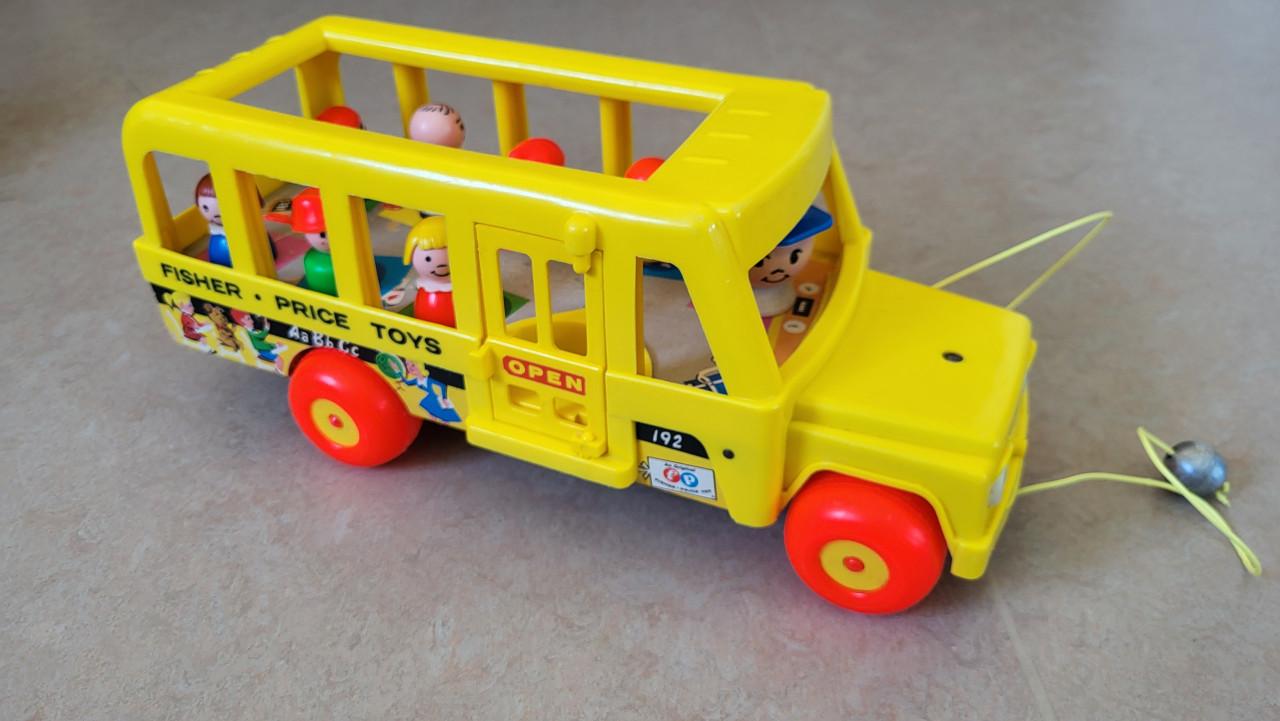 Vintage Fisher Price school bus uit 1965