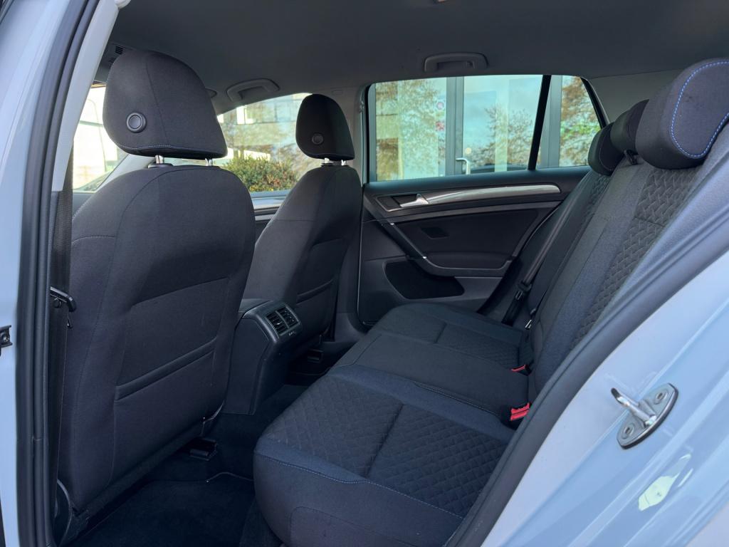 Volkswagen Golf 1.0 tsi join * virtual cockpit * navigatie * stoelverwarmin