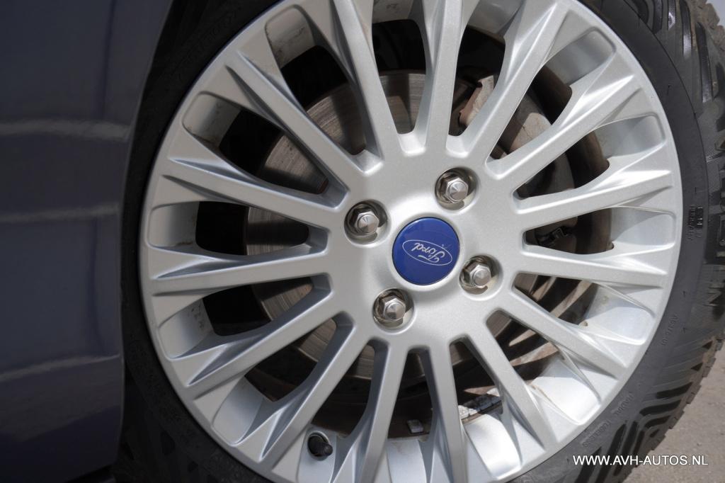 Ford B-max 1.0 ecoboost titanium