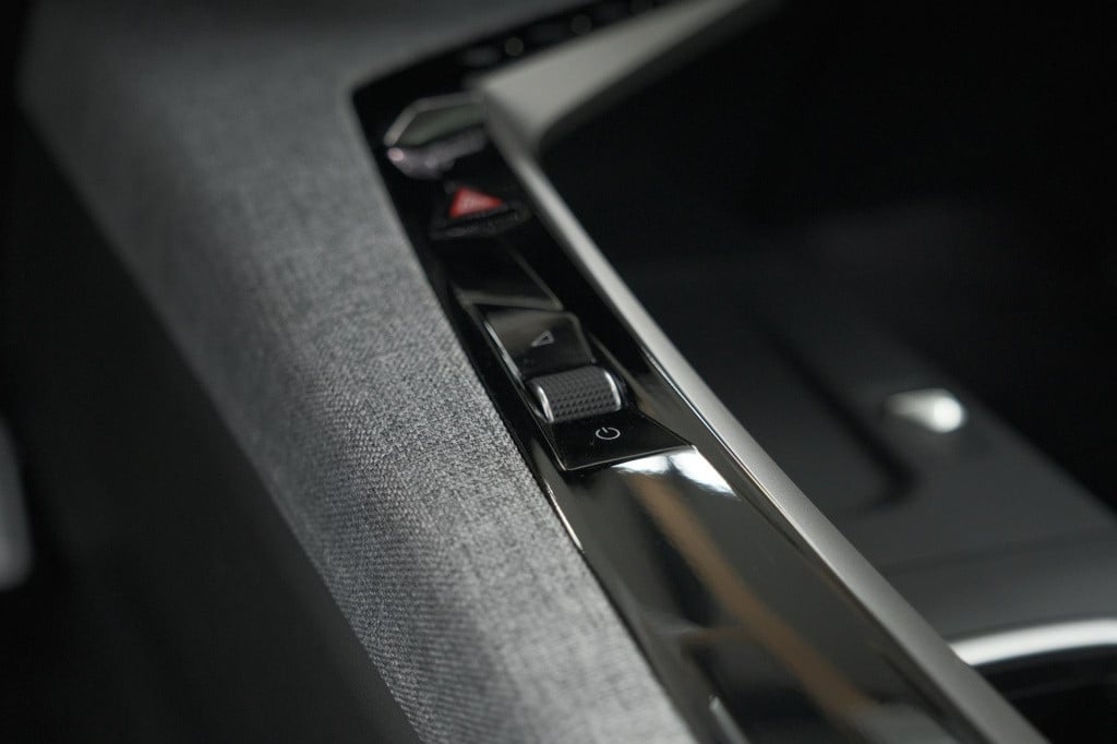 Peugeot 5008 1.2 hybrid 145 gt | panoramadak | camera | elektrische achterk