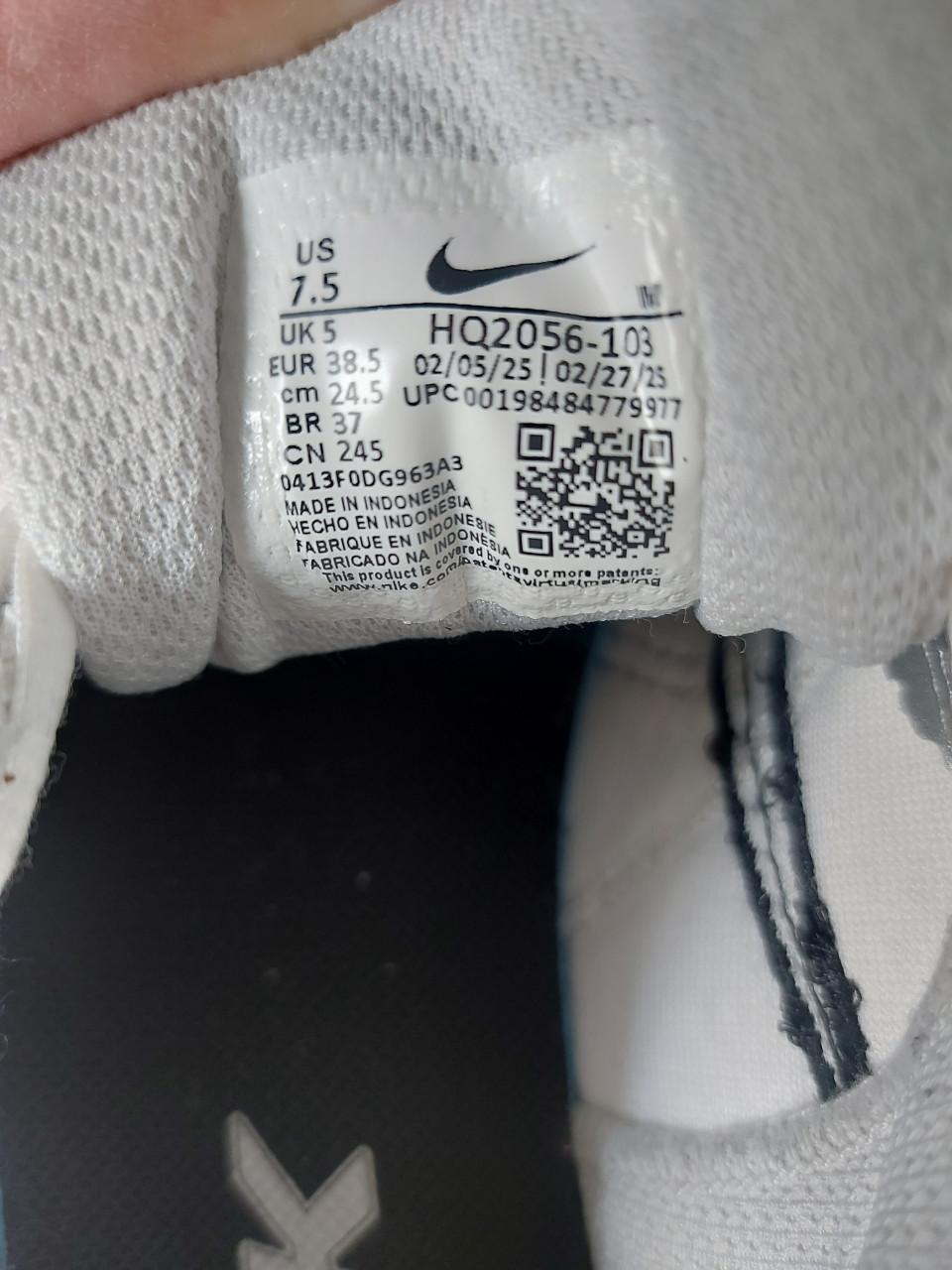 Nike air max moto 2k