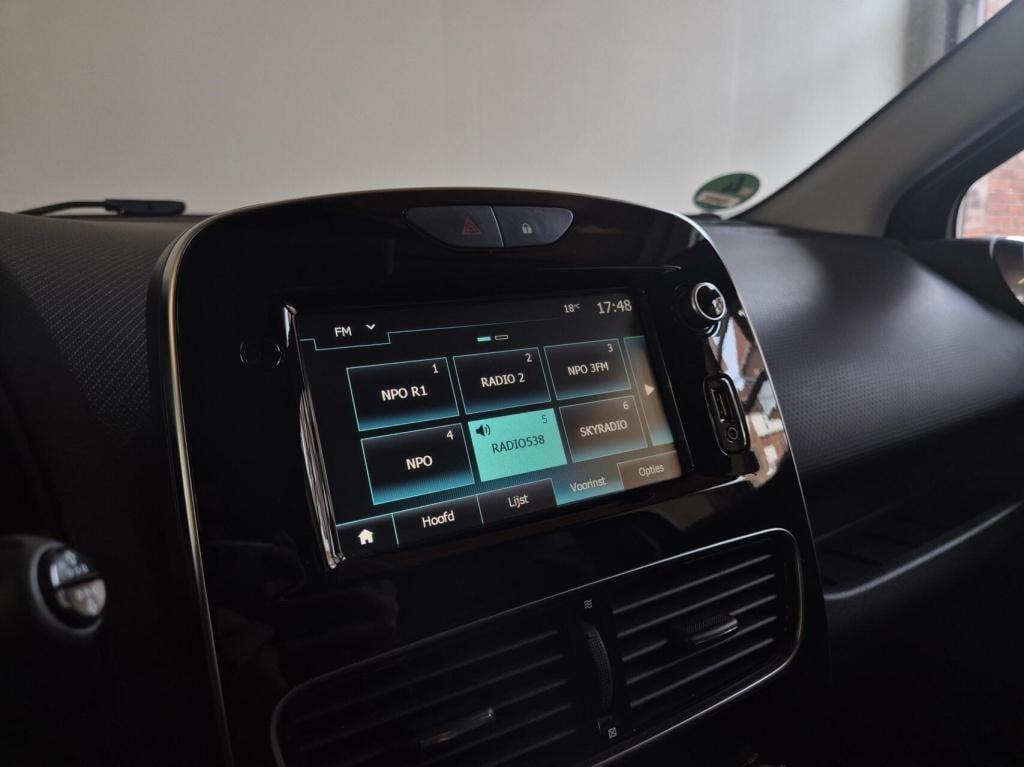 Renault Clio 0.9 tce limited / origineel nl / 1e eigenaar / dealeronderhoud