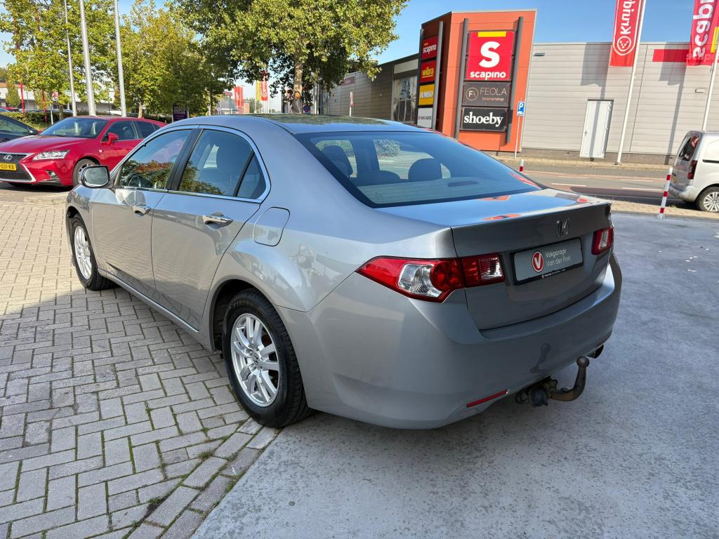 Honda Accord 2.0i elegance